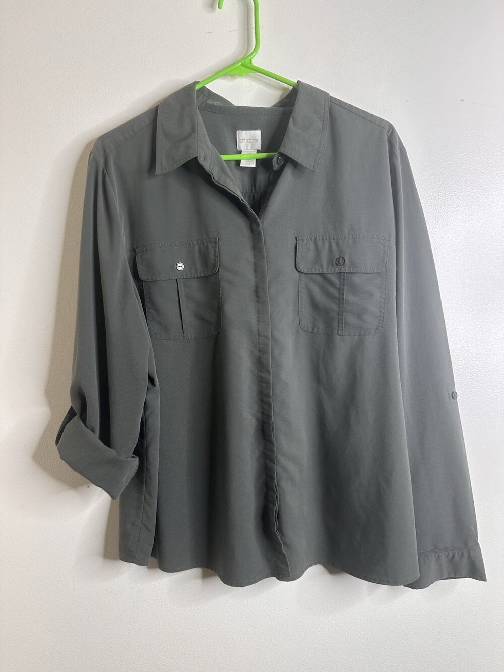 Chicos Size 3 US 16 Green Sueded Button Front Roll Tab Sleeve Blouse Collared